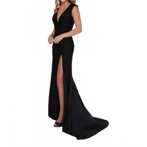 NEW HOUSE OF WU deep v-neckline prom dress in black
